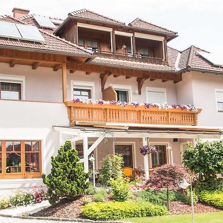 Seeappartements Bacher Seeboden Esterno foto